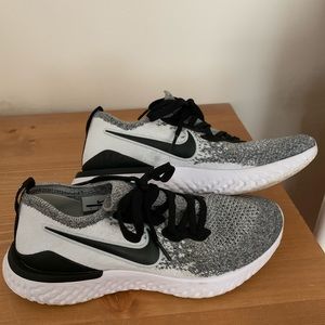 Nike Epic React Flyknit running sneakers